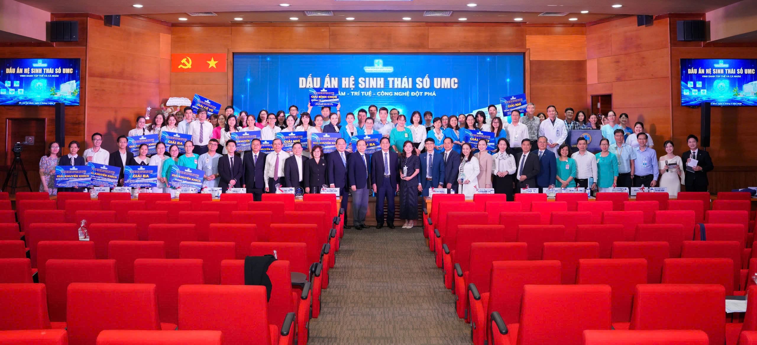 Triển khai hệ thống AI Agents trong khu&ocirc;n khổ chương tr&igrave;nh Hệ sinh th&aacute;i số UMC của Bệnh viện Đại học Y Dược TP.HCM 
